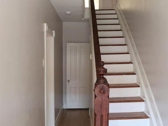 2nd image of 717 W Washington St