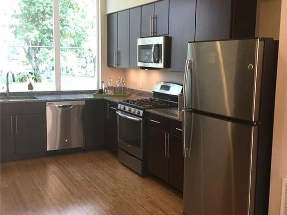 5th image of 1573 E 118th St
