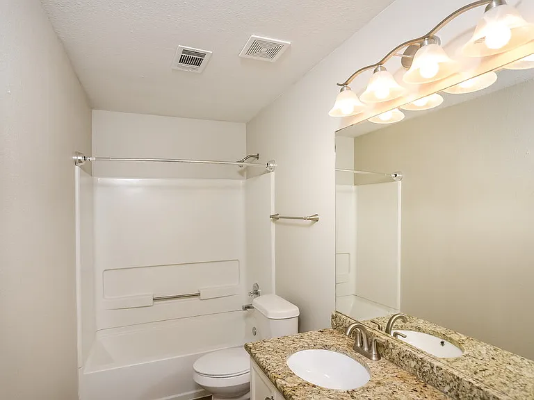 8639 Sunny Oaks — Photo 16