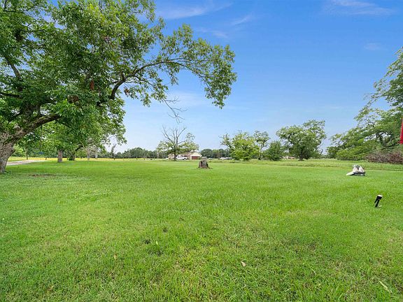 3rd image of 19951 County Road 3411