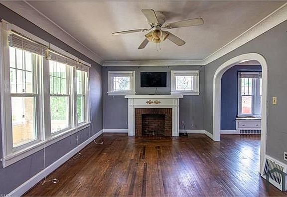 3rd image of 316 W 35th St #1
