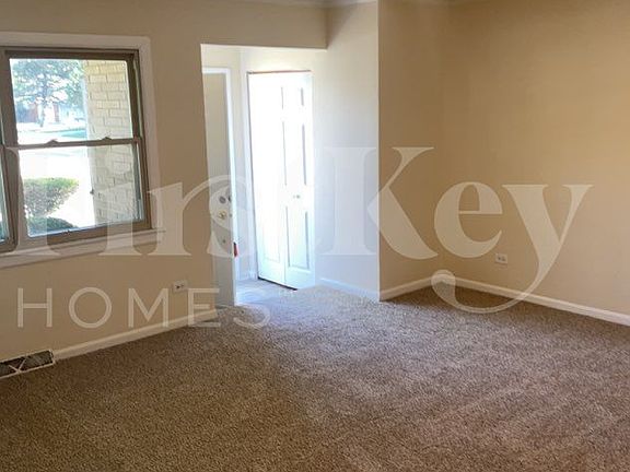 3rd image of 1243 King Ave