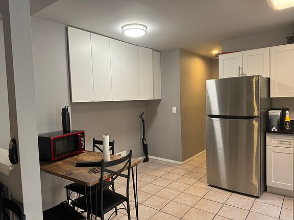 2nd image of 23 Leason Pl #1