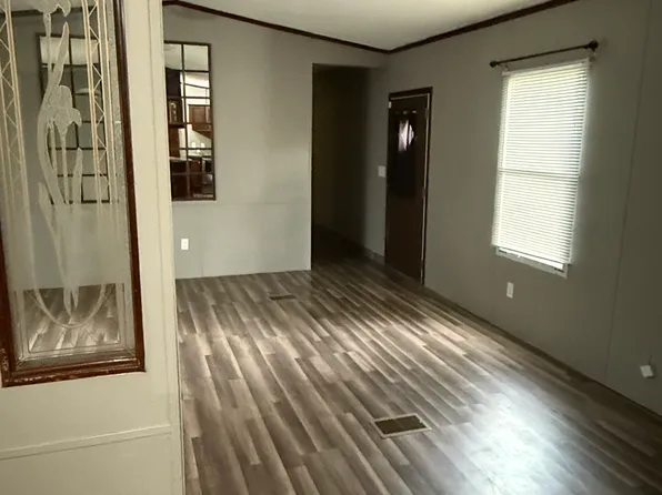 9801 Elderberry Trl, North Little Rock, AR 72113