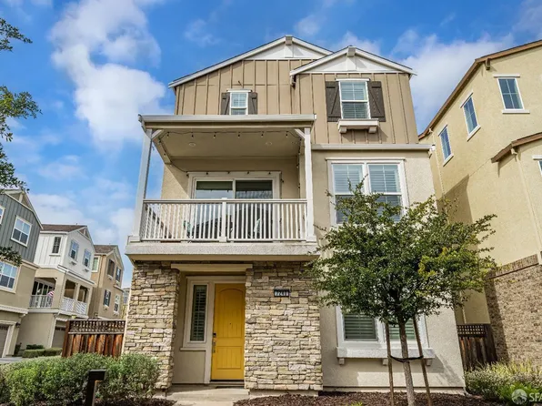 7240 Carneros Ln, Dublin, CA 94568