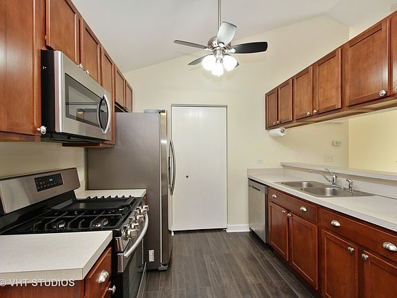 3rd image of 1940 Parkside Dr #21C