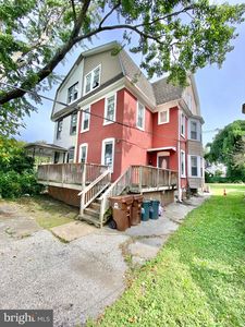 23 N Wycombe Ave, Lansdowne, PA, 19050