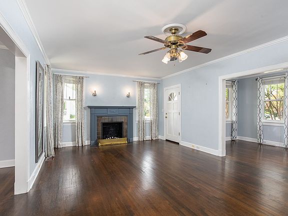 4th image of 435 E 51st St