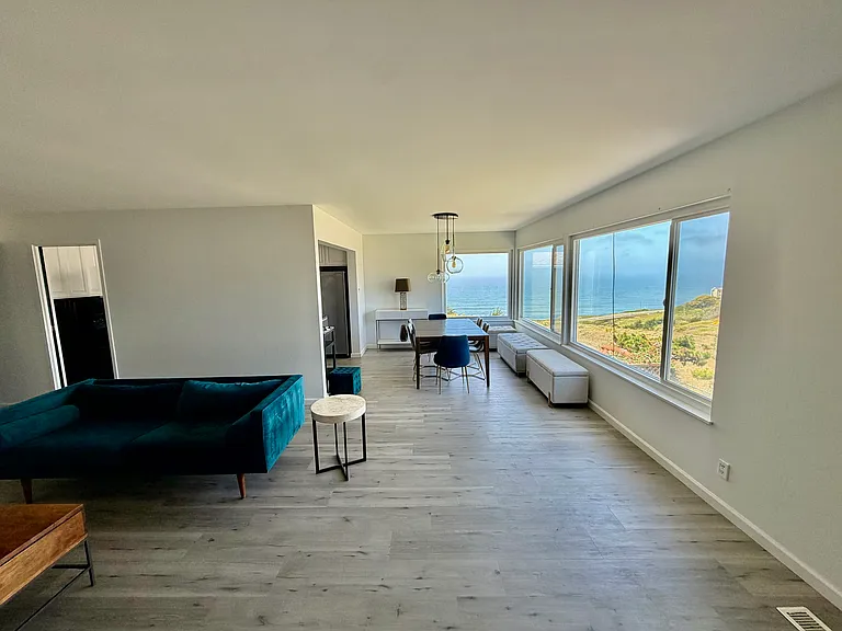 Fantastic views to the ocean!