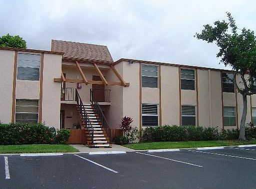 Exterior Frong