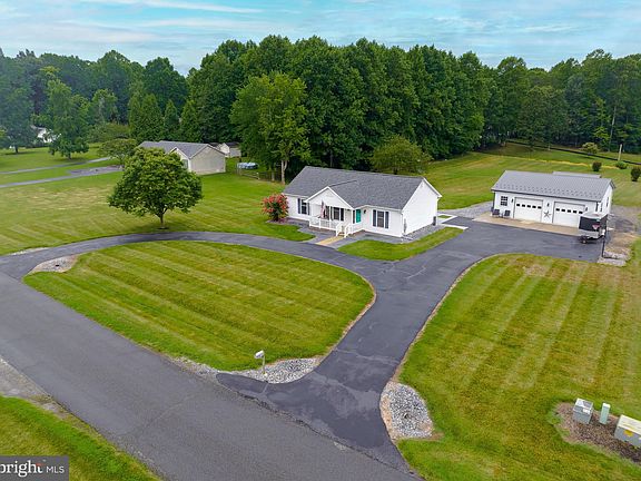 5th image of 26565 Laurel Grove Ct