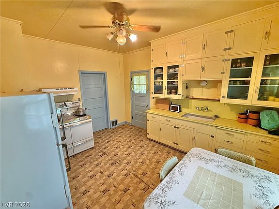 6th image of 11 Avenue C