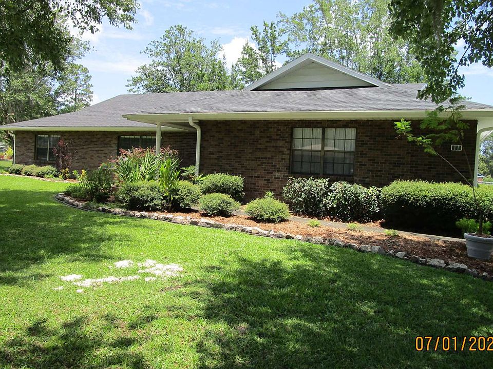 1st image of 365 SW Short Leaf Dr