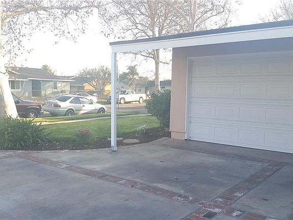 4th image of 1139 N Siesta Ave