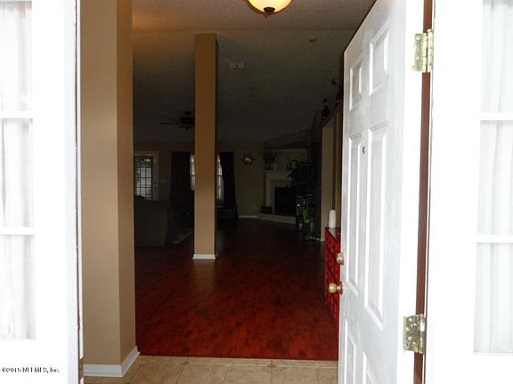 4th image of 1340 McGirts Creek Dr E