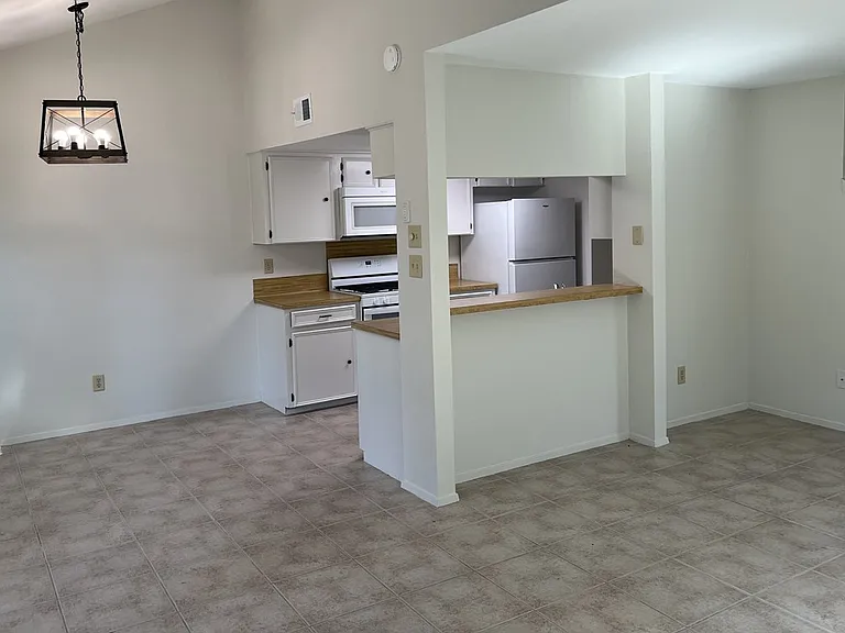1019A N Allen St #A — Photo 5