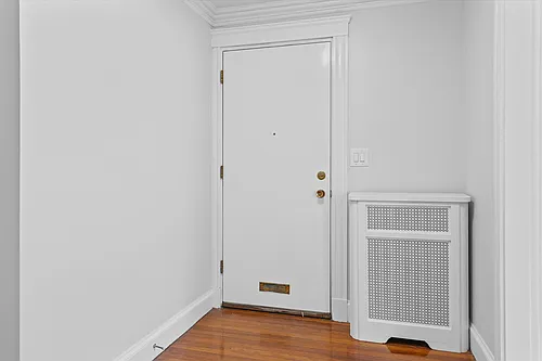 2179 Centre St #1 Photo 1