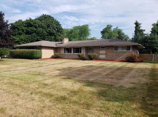 6832 Picketts Way, Lansing, MI 48917