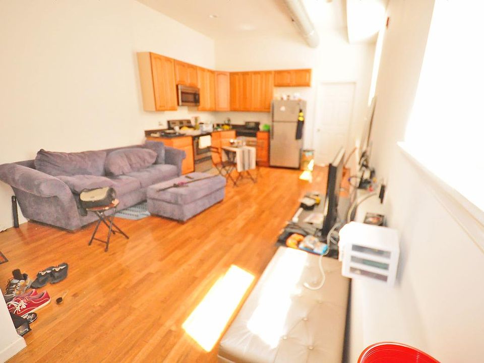 1st image of 1729 W Master St #B