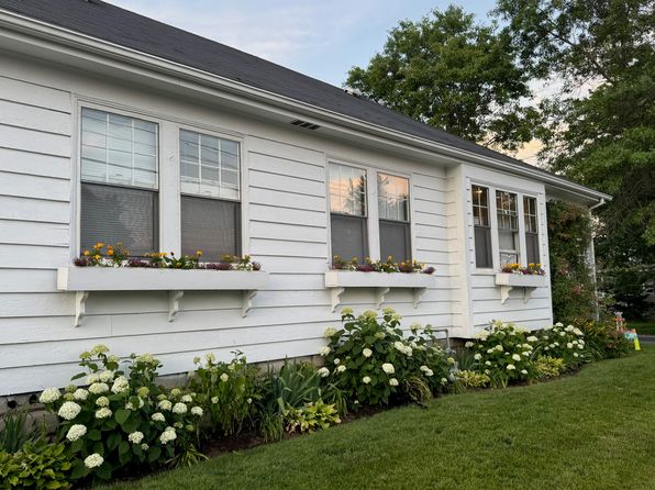 15 Fairlawn Ave