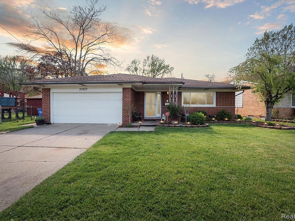 1st image of 27527 Wagner Dr