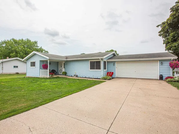 465 Ridge Avenue, Platteville, WI 53818