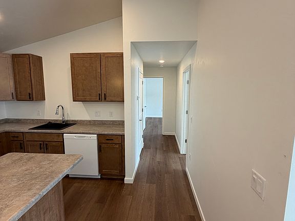 2nd image of 117 Highview Rd #4