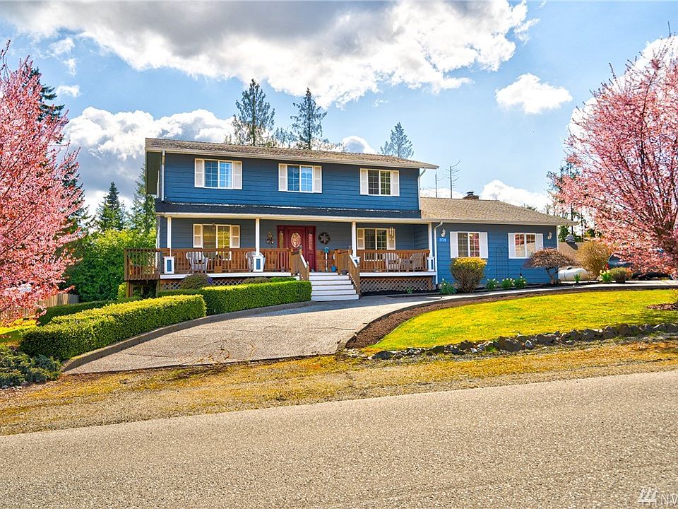 Welcome home! This neighborhood is one of the hidden gems of the Skagit Valley.