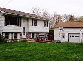 596 Scotia Rd, Port Matilda, PA 16870