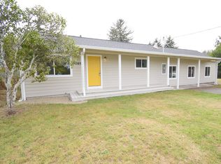 90956 Robertson Ln, Coos Bay, OR 97420