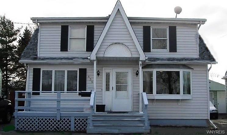 1st image of 635 Saint Lawrence Ave