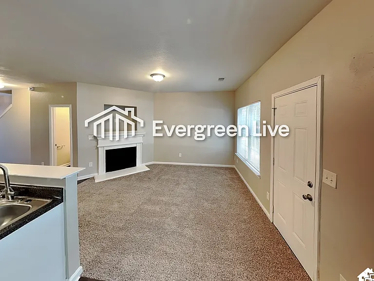 2821 Godby Rd — Photo 6