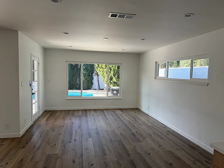 6053 Wilkinson Ave — Photo 5