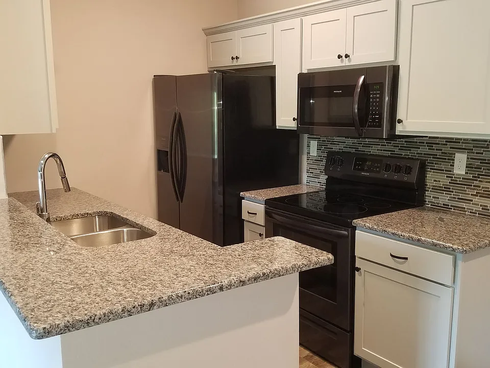 325 Majestic Dr #334