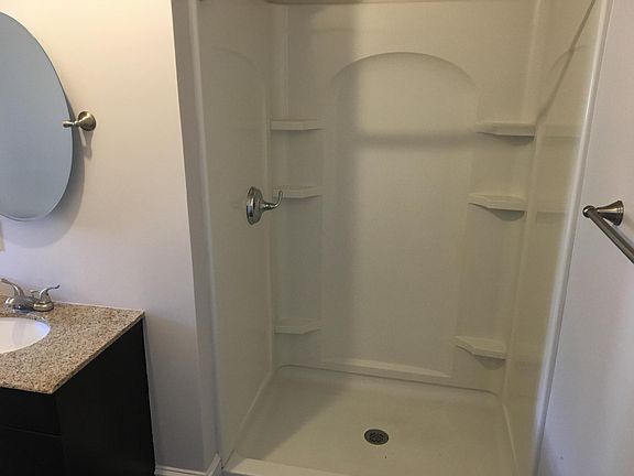 2nd image of 21 Cuyler Ave APT 4
