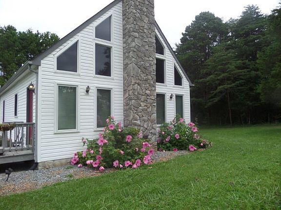 3rd image of 2820 Glenwood Dr