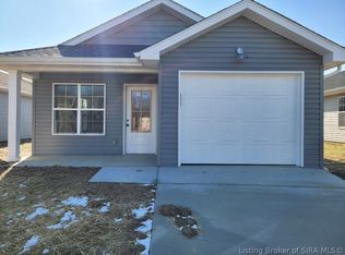 977 Wooded Trl, Scottsburg, IN