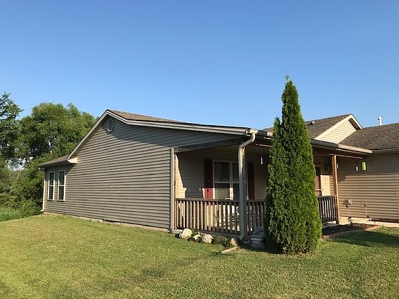 2nd image of 207 Glory Ave