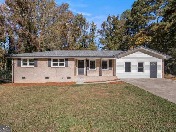 1431 Mohawk Dr, Lawrenceville, GA 30043