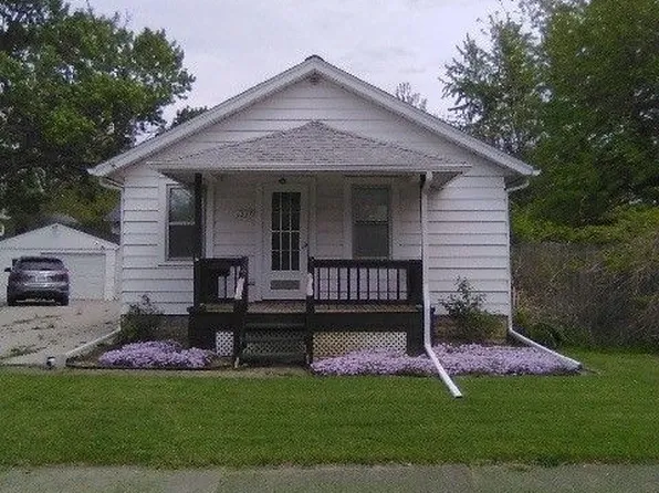 1377 Nichols Ave, Lorain, OH 44053