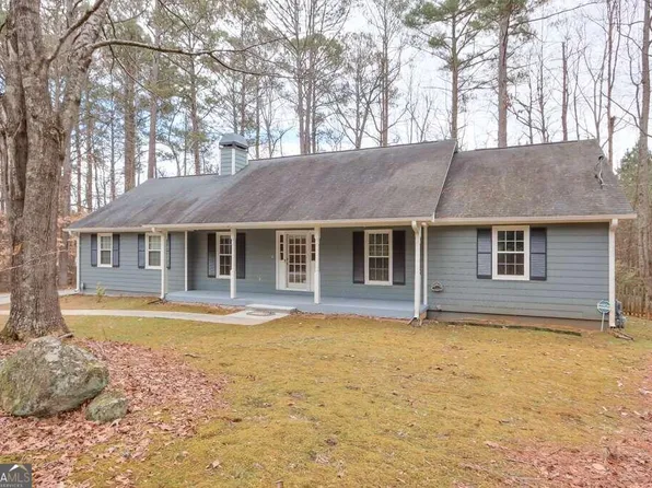 135 Maple Pl, Fayetteville, GA 30215