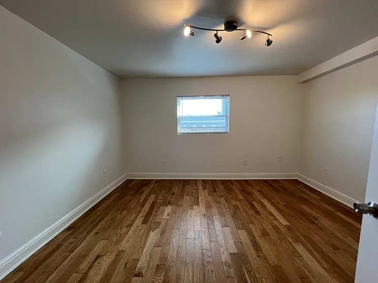 Penn Ave Properties — Photo 16