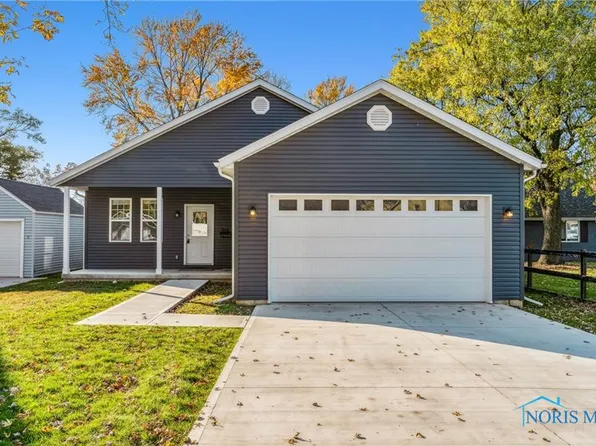 806 McManness Ave, Findlay, OH 45840
