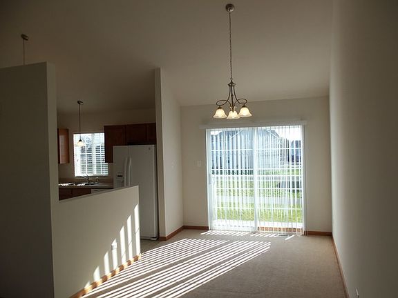 3rd image of 1845 Eagle Dr