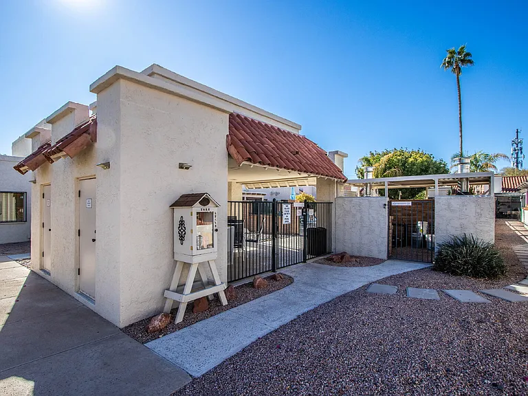 7631 E Sandalwood Dr — Photo 27