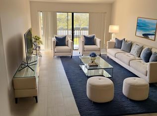 5021 Oak Hill Ln APT 123, Delray Beach, FL 33484