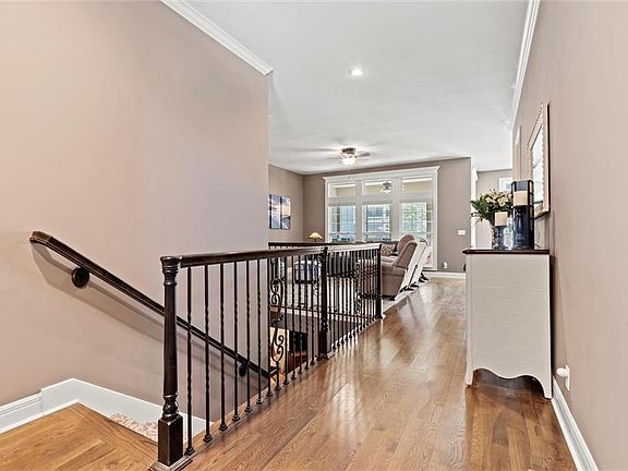 3rd image of 16385 W 168th Pl