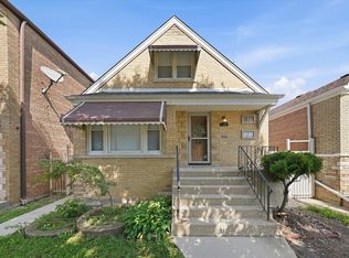 7205 S Lawndale Ave, Chicago, IL 60629
