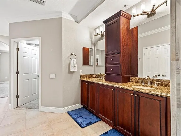 1143 Riverscape St #A — Photo 32