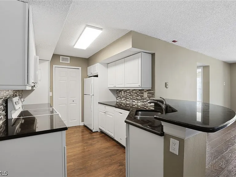 13605 Eagle Ridge Dr #1725 — Photo 4